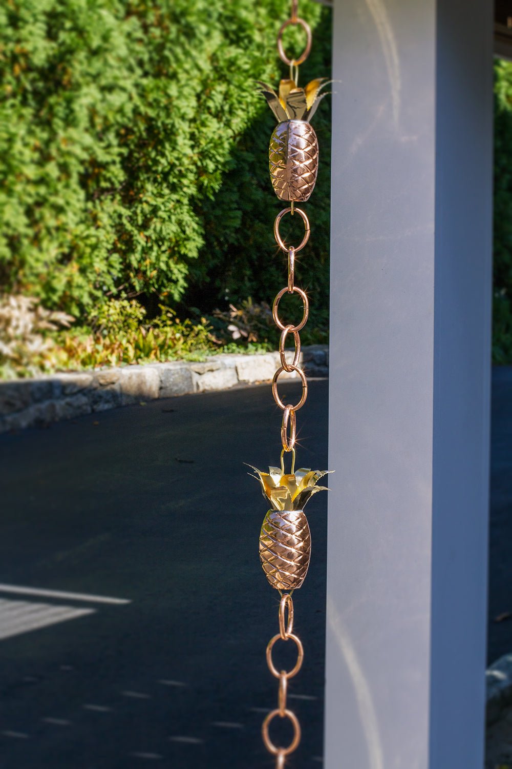 Pineapple Rain Chain - 8.5 ft., with 4 Large Figures - Evira